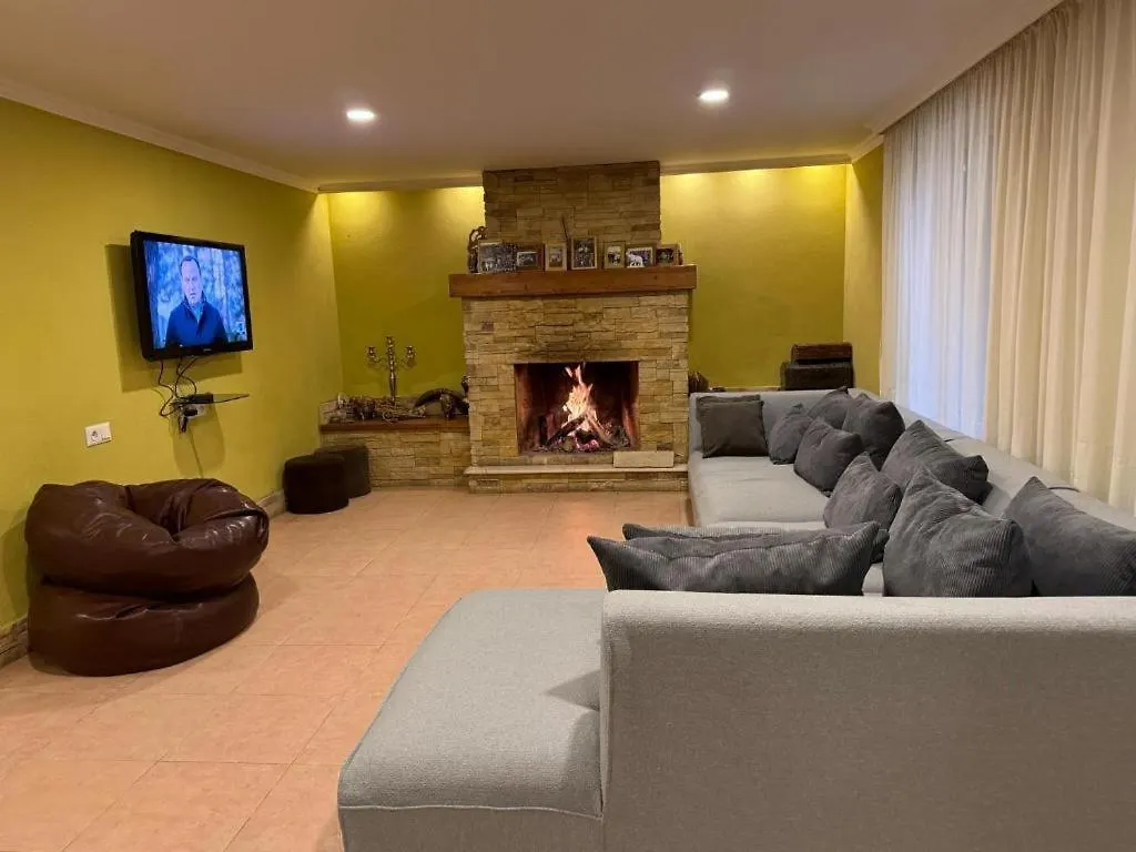 Warm Family Getaway Villa Tbilisi